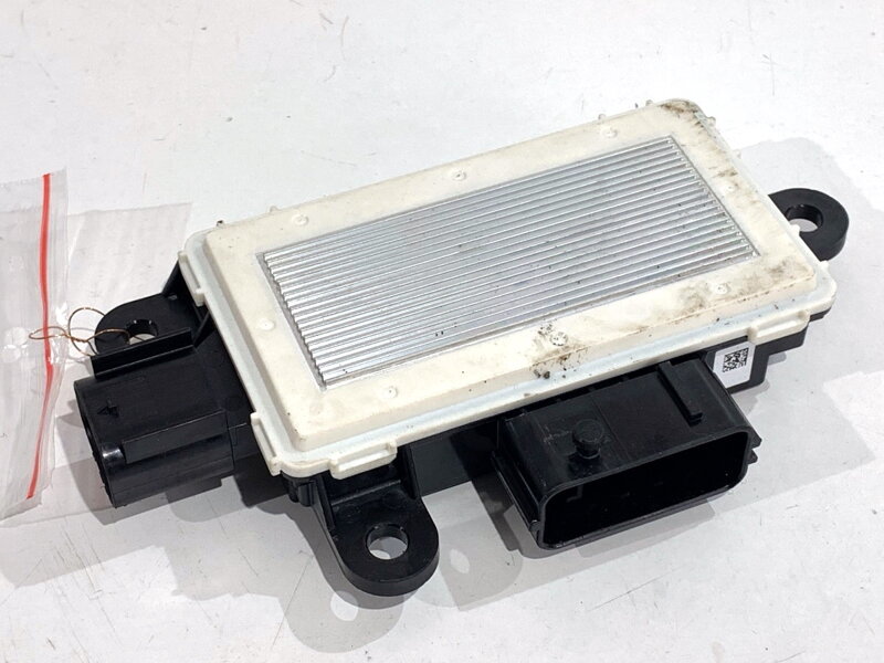 Relé úrovne kvapaliny chladiaceho Hyundai Kona II (SX2) 2022 - 254D0-D0500