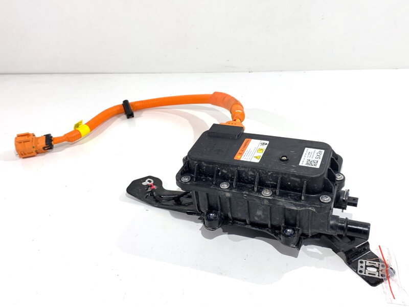 Ohrievač kvapaliny chladiaceho Hyundai Kona II (SX2) 2022 - 375W2-HF001