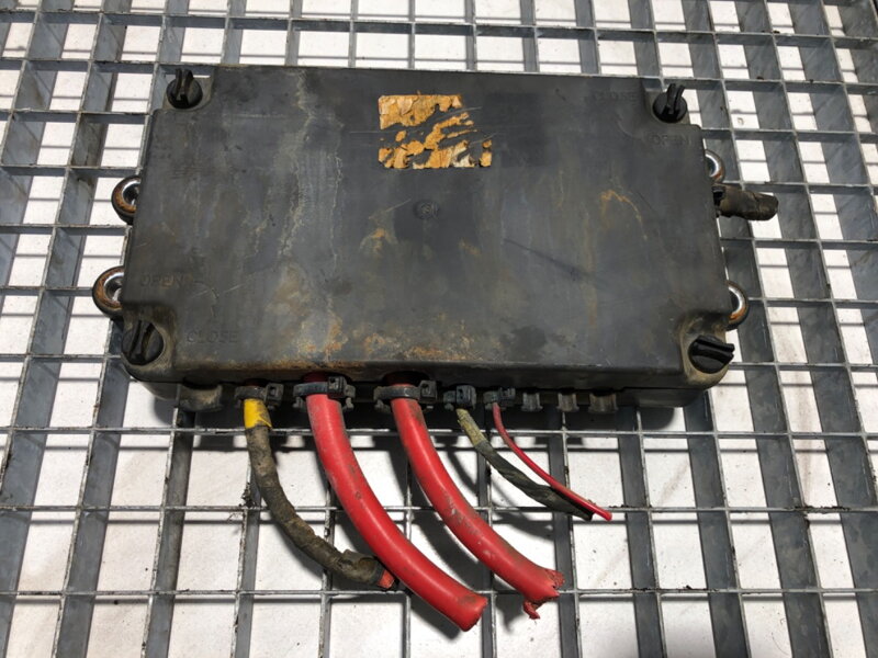 Poistková skrinka Volvo FH II 2012 - 2022 21717581