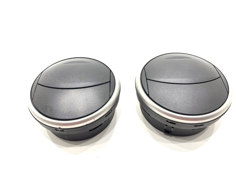 MRIEŽKA VENTILÁCIE PREDNÁ SEAT IBIZA IV (6J5, 6P1) 2008 - 2017