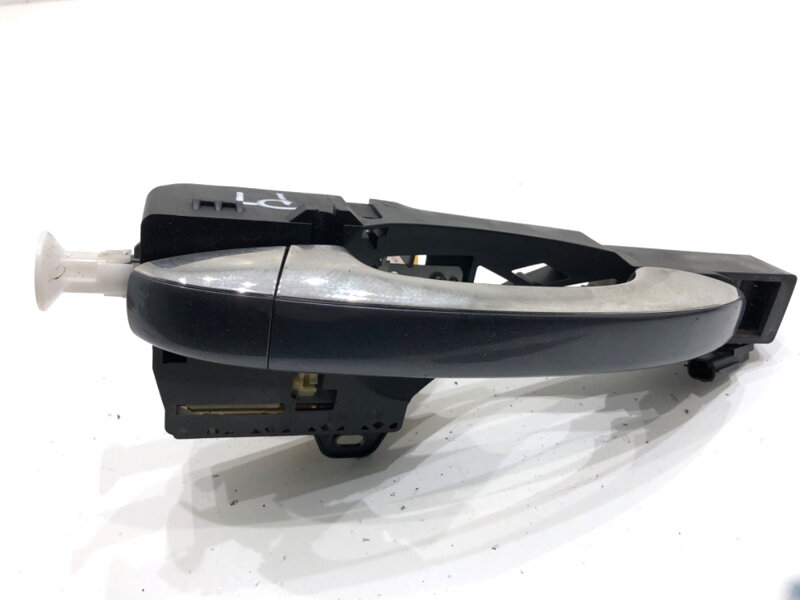 Kľučka vonkajšia pravá zadná Renault Megane IV Liftback (B9A/M/N_) 2015 - 2022 806067663R