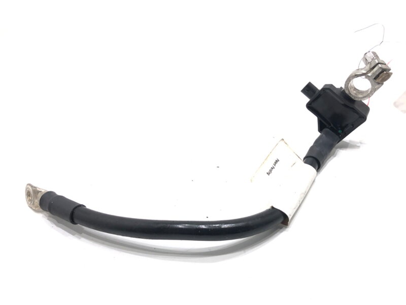 PÓL / svorka (BATÉRIE) mínus Audi A6 C7 (4G2, 4GC) 2010 - 2018 8X0915181