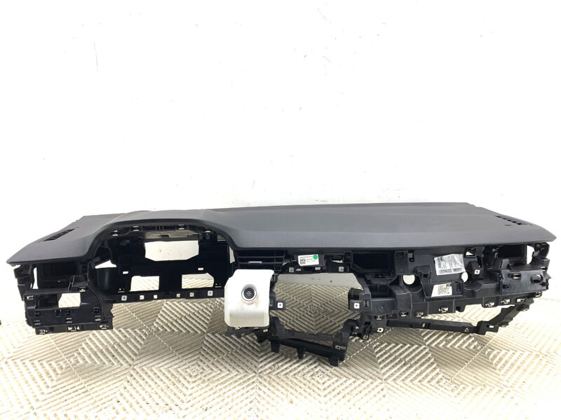 Palubná doska / kokpit S vankúšom spolujazdca Renault Clio V (B7_) 2019 - 2022 681038885R