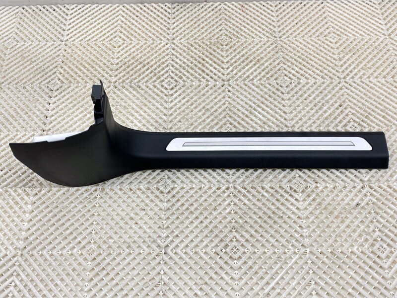 Lišta lišta prahu predná pravá LED Audi A8 D5 (4N2, 4N8) 2017 - 2022