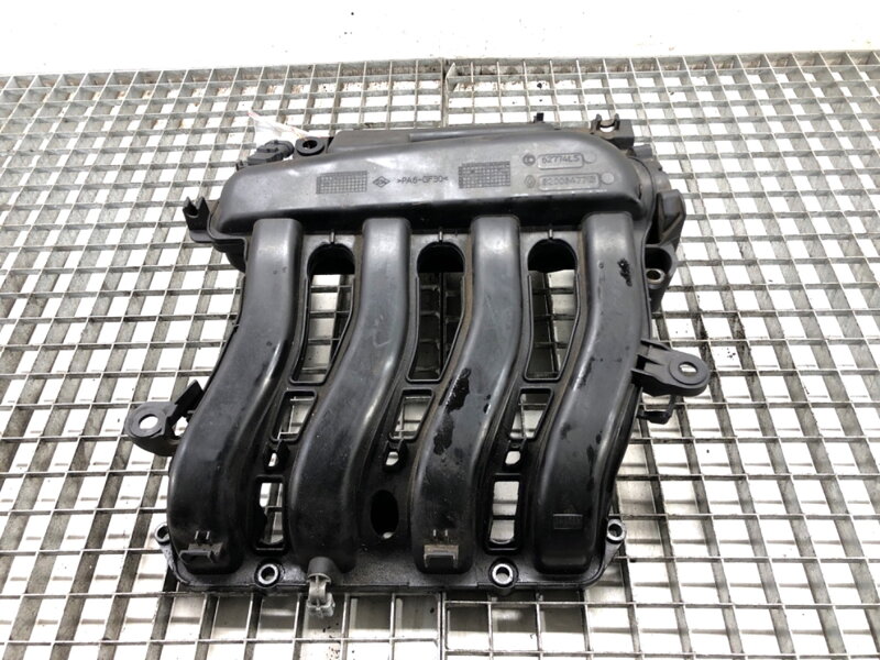 Sacie potrubie Renault Scénic III (JZ0/1_) 2008 - 2022 8200647713