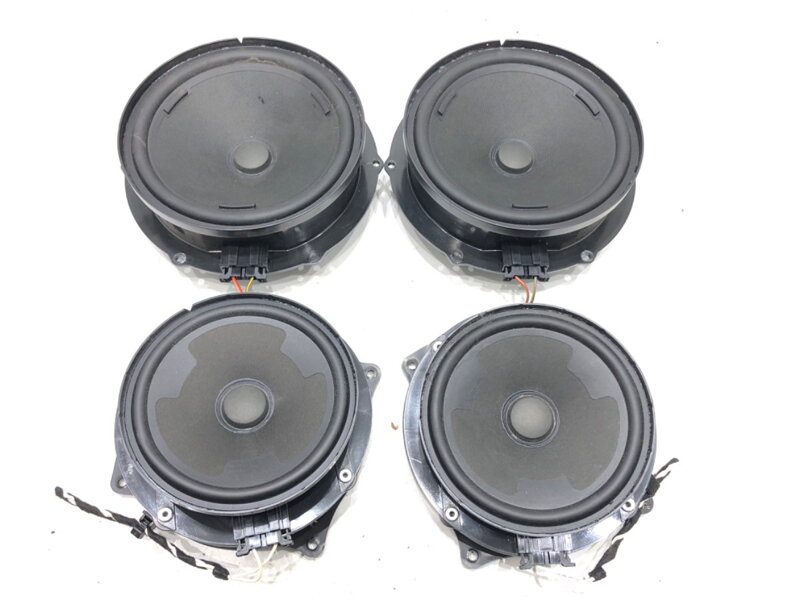 Reproduktory sada VW Touran (5T1) 2015 - 2022 5TA035453