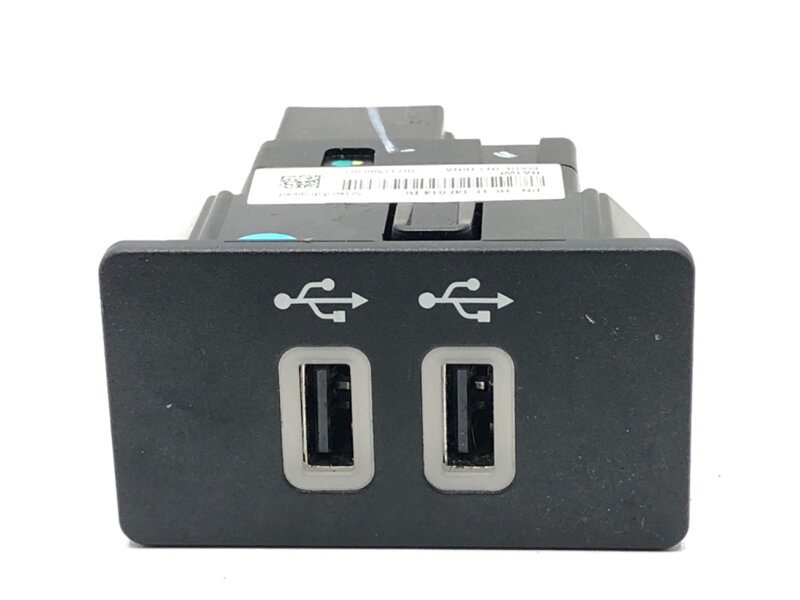 ZÁSUVKA / ULOŽENIE USB FORD MONDEO V LIFTBACK (CE) 2014 - 2022 HC3T-14F014-BC