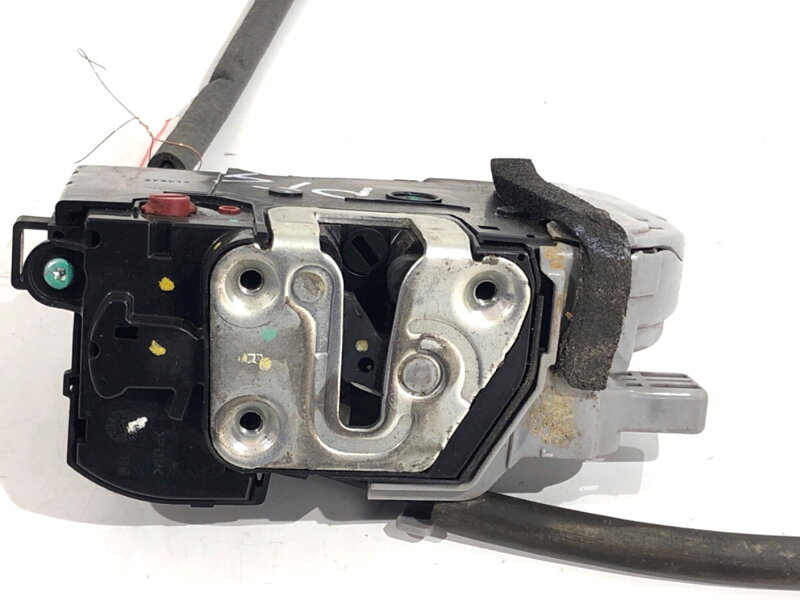 Zámok dverí pravý zadný KIA Sportage III (SL) 2009 - 2022