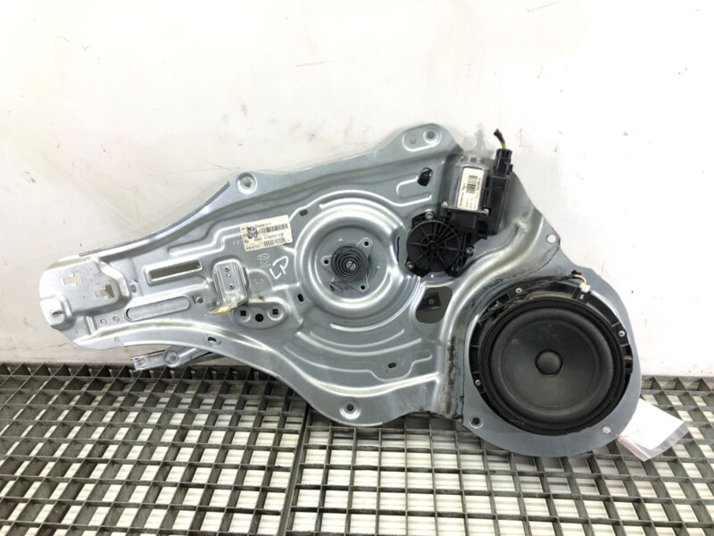 Sťahovačka okna ľavá predná KIA Sportage III (SL) 2009 - 2022 82470-3U120