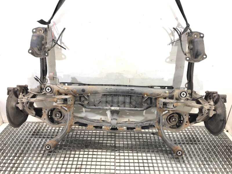 Výstuha zadná VW Passat B7 Variant (365) 2010 - 2015