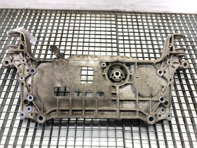 Výstuha POD motor VW Passat B7 Variant (365) 2010 - 2015 7N0199369A