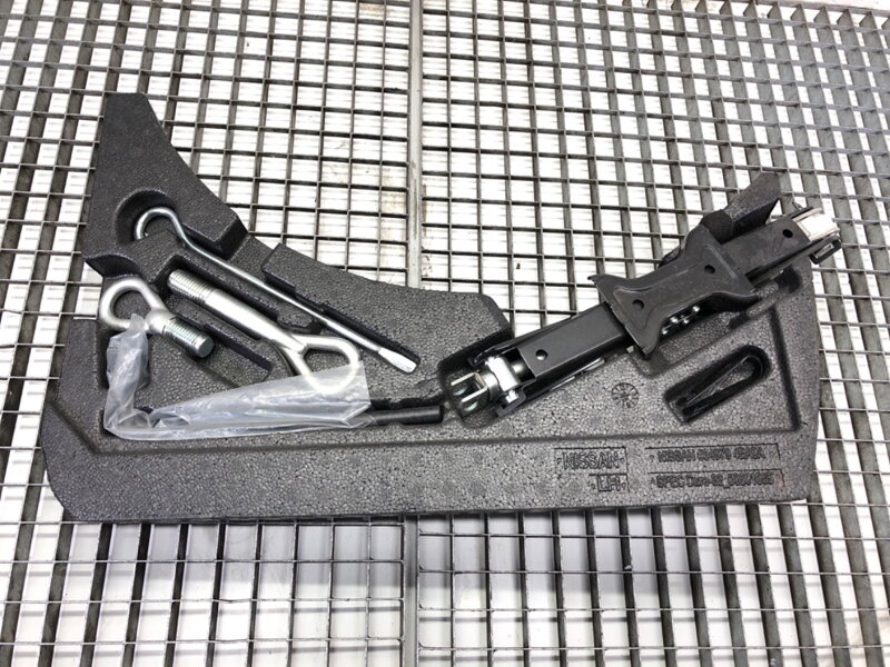 Sada náradia Nissan Qashqai II SUV (J11, J11_) 2013 - 2022 84979-4EA0A