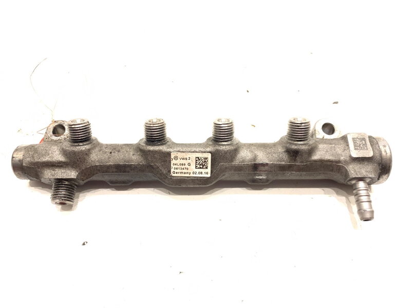 Vstrekovacia rampa VW Passat B8 Variant (3G5, CB5) 2014 - 2022 04L089G