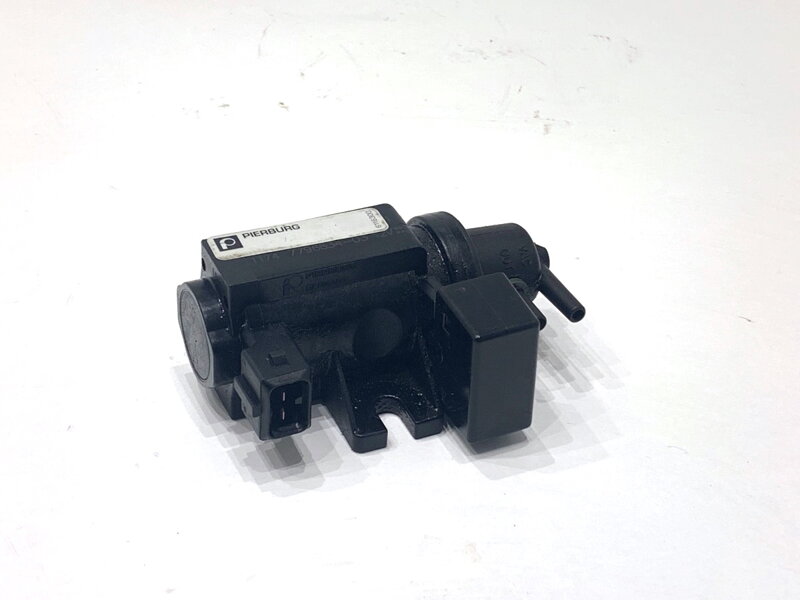 Ventil podtlaku BMW 5 Touring (E61) 2004 - 2010 779663403