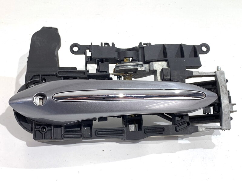 Kľučka vonkajšia ľavá predná BMW 5 Gran Turismo (F07) 2009 - 2017 7197805