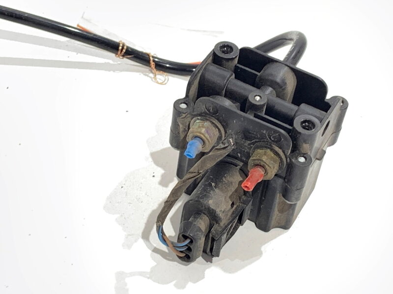 Rozdeľovač zavesenia BMW 5 Gran Turismo (F07) 2009 - 2017 4722555610