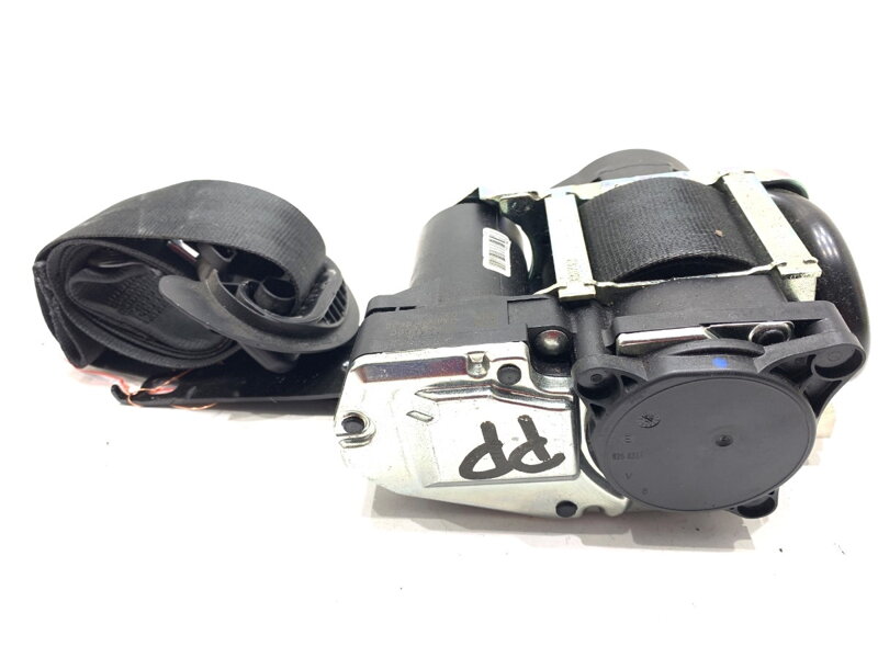 Bezpečnostný PÁS pravý predný VW Passat B8 Variant (3G5, CB5) 2014 - 2022 636199000A 631627100C