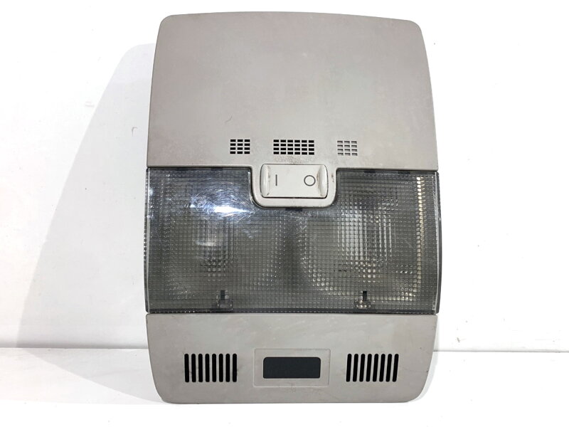 Stropné svetlo Audi A3 (8P1) 2003 - 2013 8P0947135F