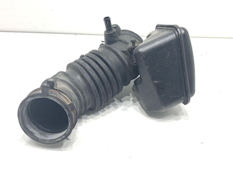 Vzduchové potrubie KIA Sportage III (SL) 2009 - 2022 281382S100