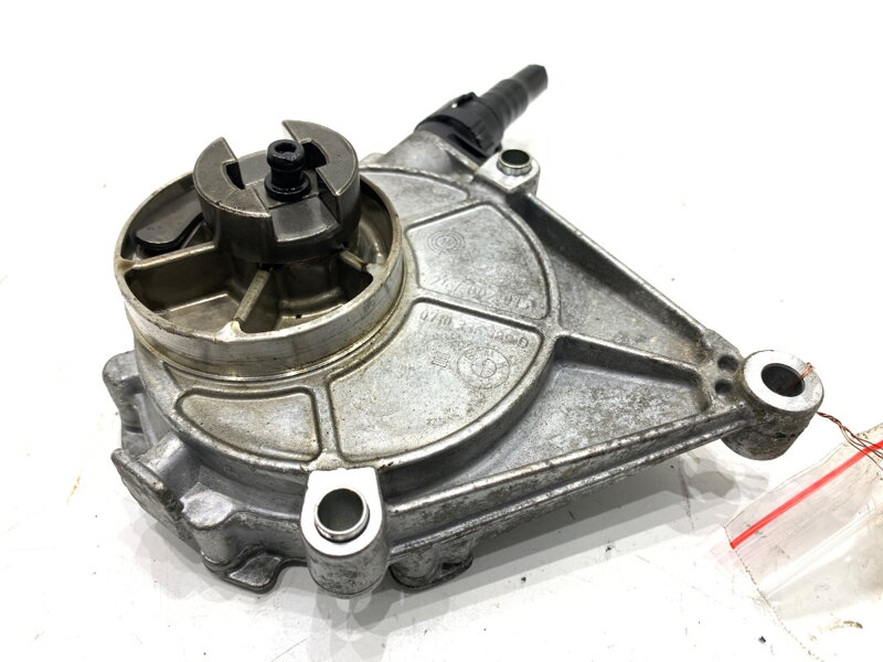 Čerpadlo podtlak BMW 3 (F30, F80) 2011 - 2018 0710336182A