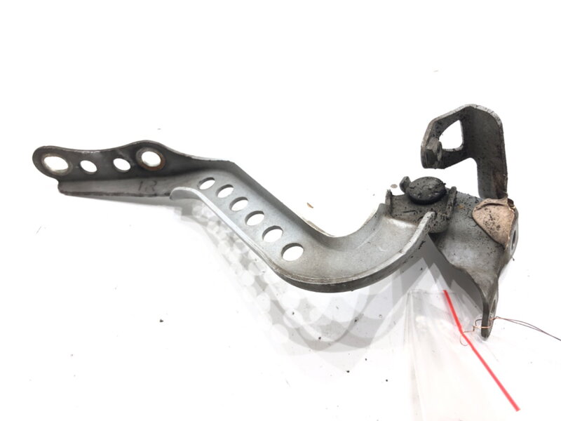 Pánt kapoty pravý predný Toyota Aygo (_B4_) 2014 - 2022