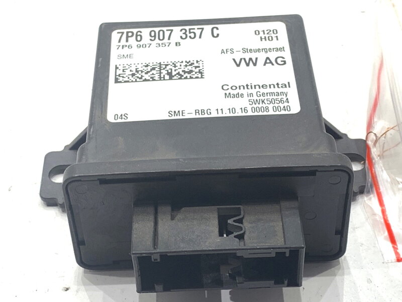 Riadiaca jednotka svetiel VW Passat B8 Variant (3G5, CB5) 2014 - 2022 7P6907357C