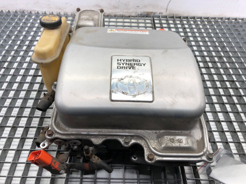 Menič menič Toyota Prius Liftback (_W2_) 2003 - 2009 G9200-47121 G9270-47040