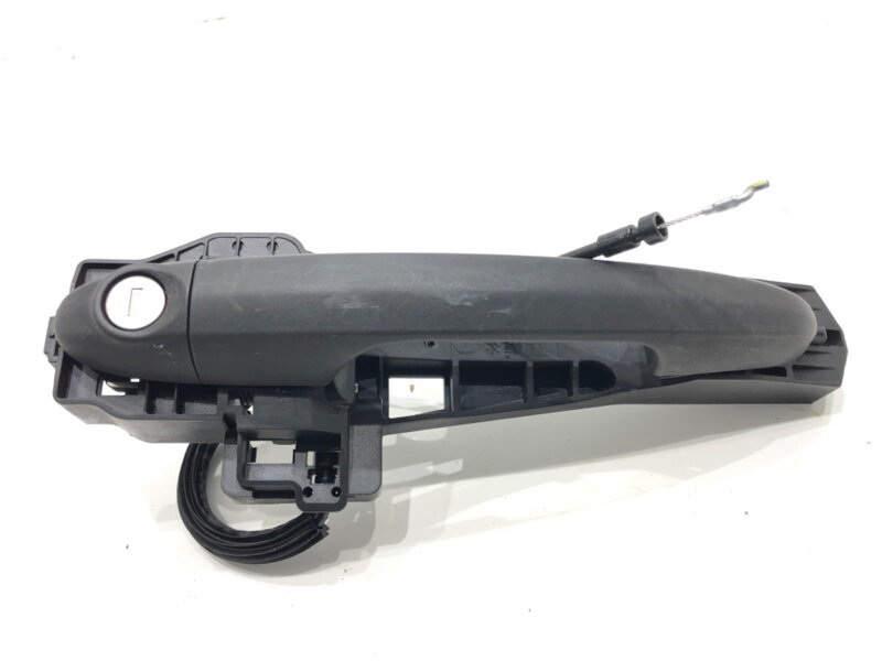 Kľučka vonkajšia ľavá predná Fiat Tipo Sedan (356_) 2015 - 2022