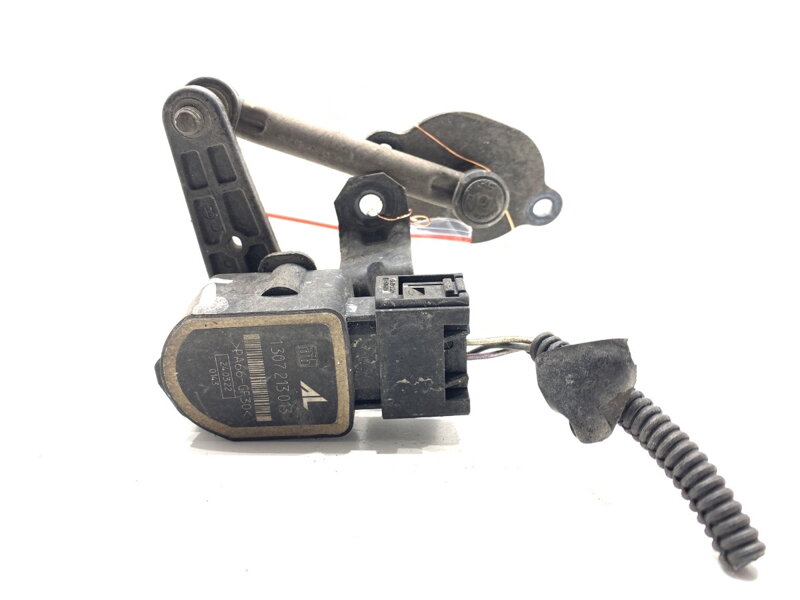 Snímač náklonu xenón zadný pravý Alfa Romeo Stelvio (949_) 2016 - 2022 1307213013