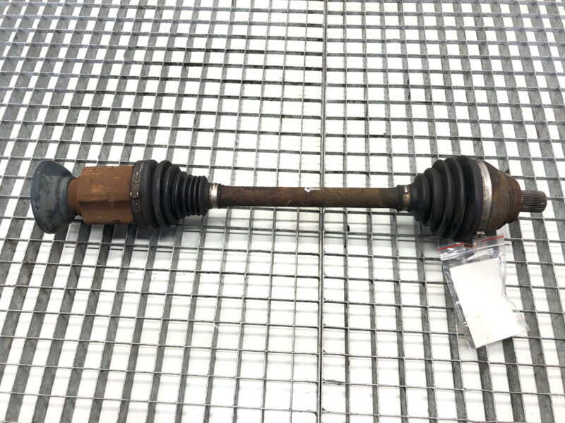 Poloos pravá predná VW Tiguan (AD1, AX1) 2016 - 2022