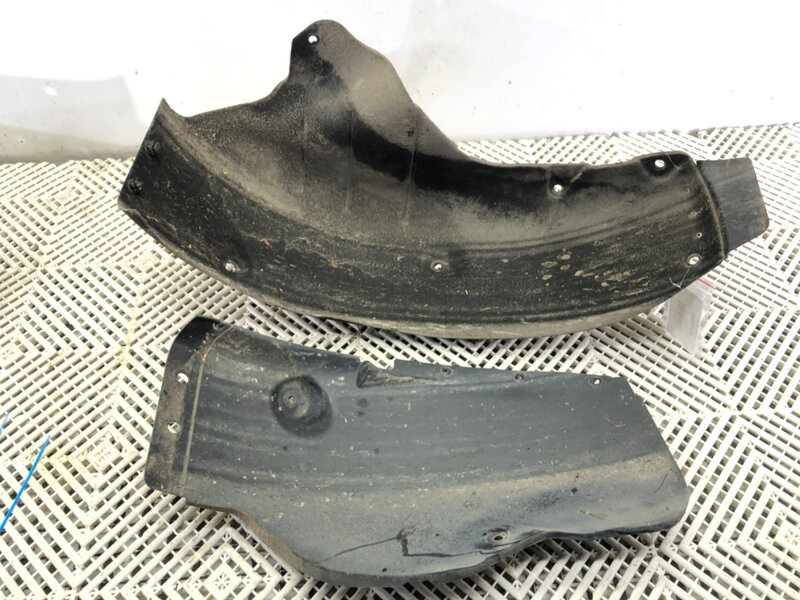 Podblatník ľavý zadný Hyundai Elantra VII Sedan (CN7) 2020 - 2022