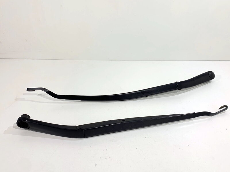 Stierač sada predný Hyundai Elantra VII Sedan (CN7) 2020 - 2022