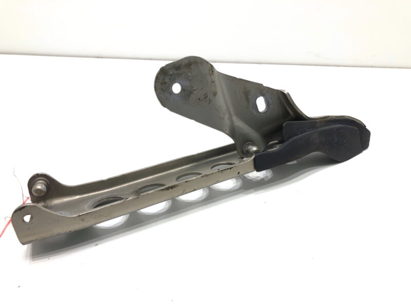 Pánt kapoty ľavý predný Audi A8 D4 (4H2, 4H8, 4HC, 4HL) 2009 - 2018 4H0823301D