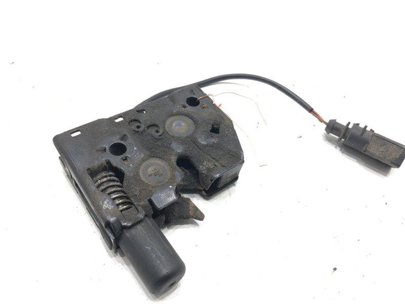 Zámok kapoty pravý Audi A8 D4 (4H2, 4H8, 4HC, 4HL) 2009 - 2018 4H0823509C