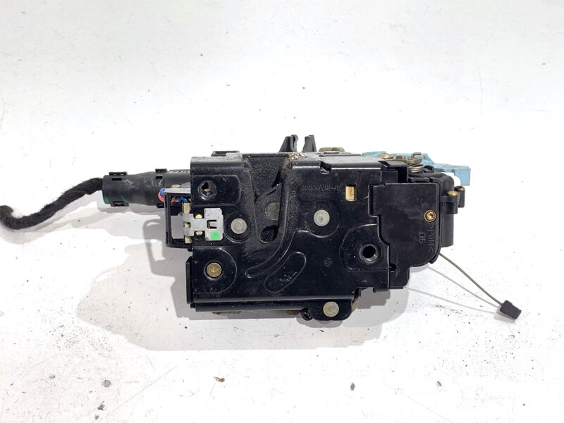 Zámok dverí pravý predný VW Golf V (1K1) 2003 - 2010 3D1837016