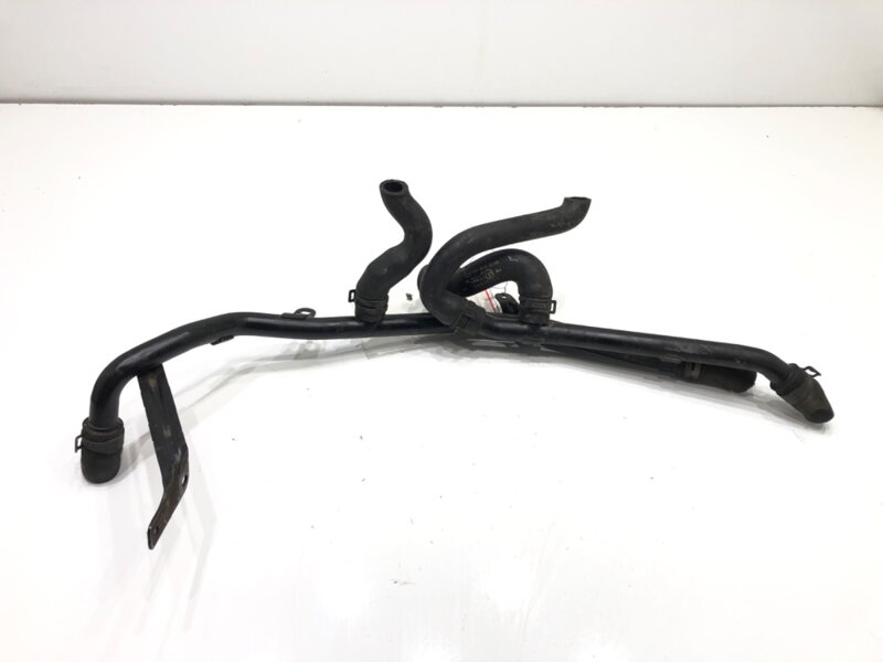 Hlavné potrubie vody VW Passat B8 Variant (3G5, CB5) 2014 - 2022 04L121065CJ