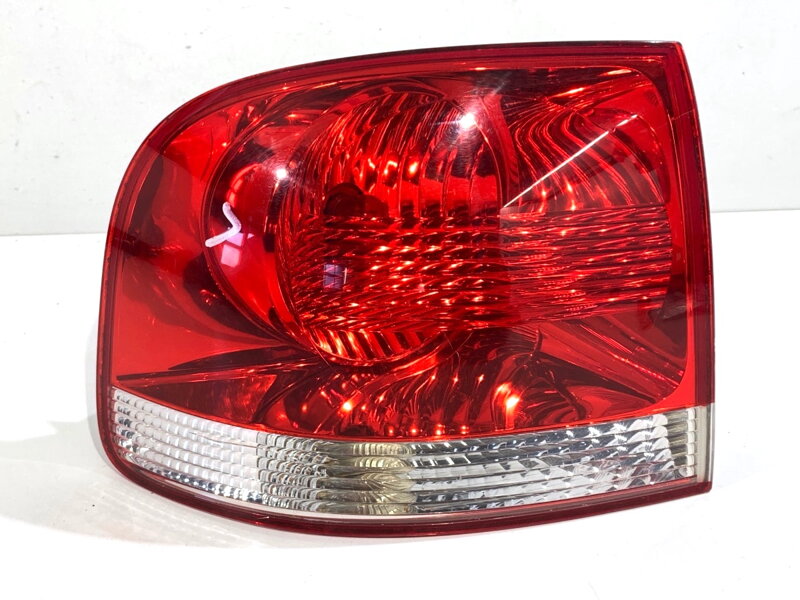 Svetlo ľavé zadné VW Touareg (7LA, 7L6, 7L7) 2002 - 2013 7L6945095K