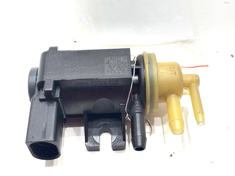 Ventil podtlaku VW T-roc (A11) 2017 - 2022 04L131051F