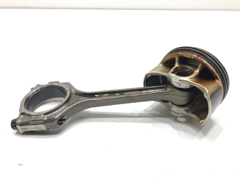 Piest S ojnicou Hyundai Elantra VII Sedan (CN7) 2020 - 2022