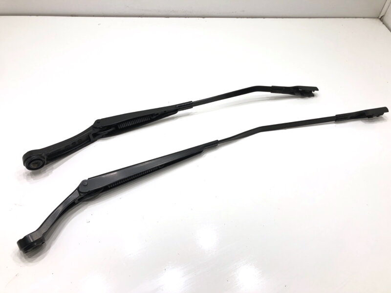 Stierač sada predný Audi Q3 Sportback (F3N) 2019 - 2022