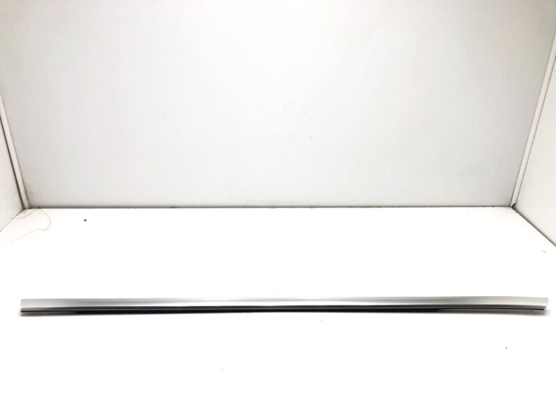 Lišta stieracia zadná pravá Audi Q3 Sportback (F3N) 2019 - 2022 83F839476