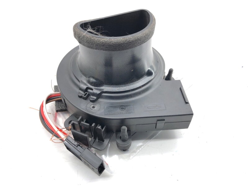 Ventilátor odvzdušňovací ventil Audi Q3 Sportback (F3N) 2019 - 2022 4N0915213B