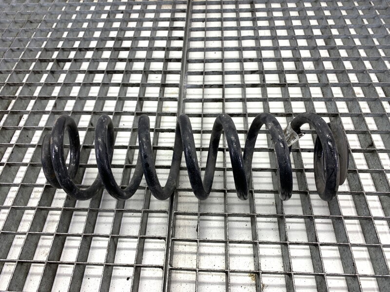 Pružina zadná Audi Q3 Sportback (F3N) 2019 - 2022 5QF511115DA