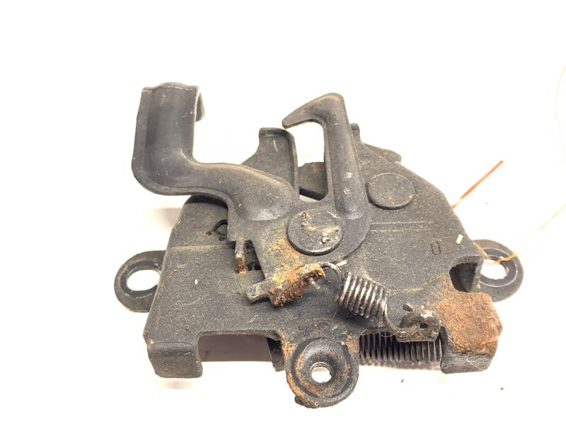 Zámok kapoty predný Toyota Yaris (_P9_) 2005 - 2014