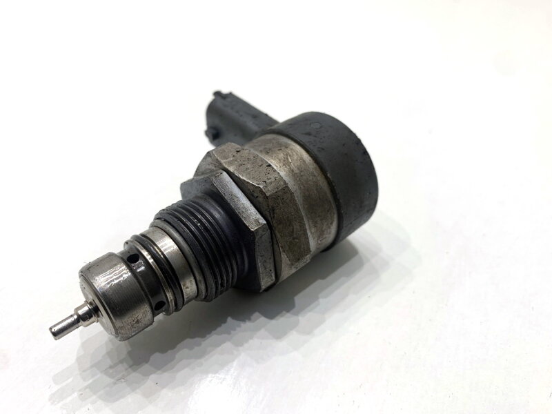 Regulátor tlaku paliva Hyundai Santa FÉ III (DM, DMA) 2012 - 2022 0281006037