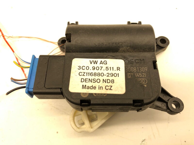 Motor radiátora kúrenia VW Passat B7 (362) 2010 - 2015 3C0907511R