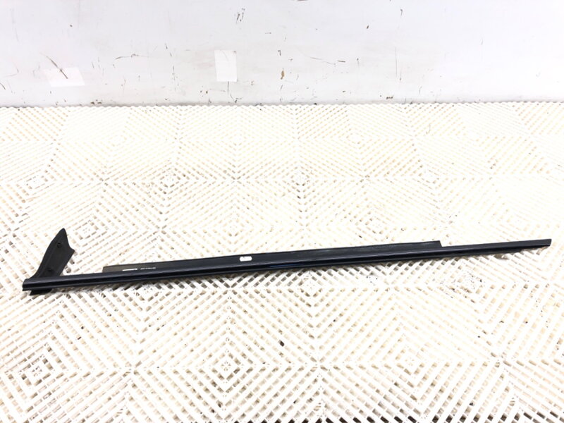 Lišta stieracia predná ľavá čierny połysk Audi A6 C7 Avant (4G5, 4GD) 2011 - 2018 4G0853283H