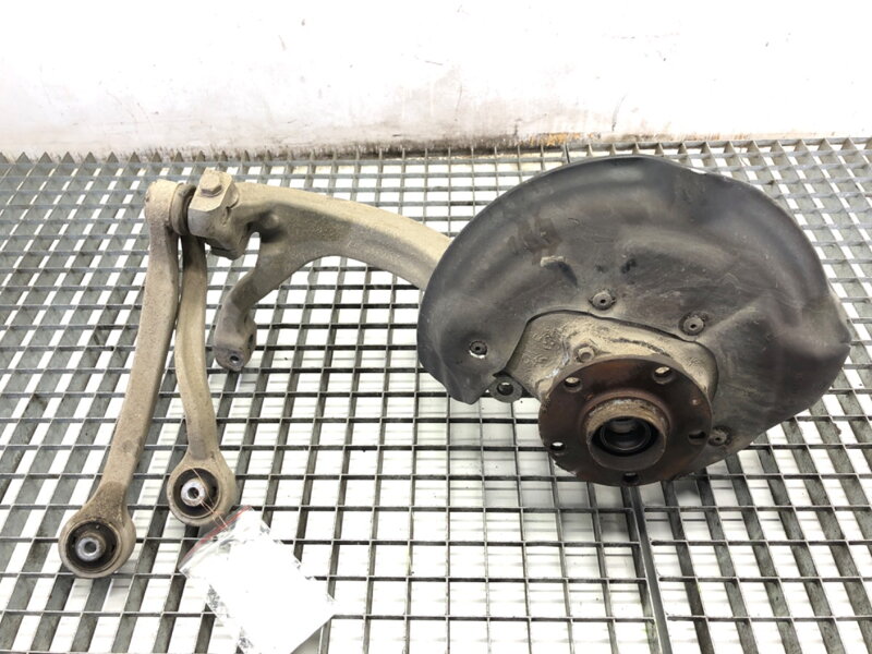 Otoč pravá predná Audi A6 C6 (4F2) 2004 - 2011