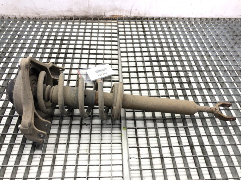 Tlmič pravý predný Audi A6 C6 (4F2) 2004 - 2011