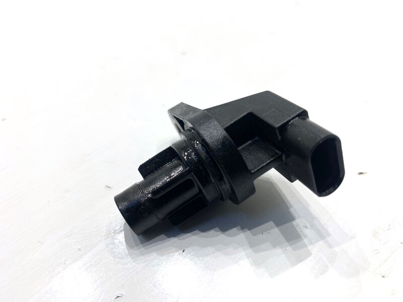 Snímač polohy hriadeľa Mercedes-benz Class GLK (X204) 2008 - 2015 0232103107